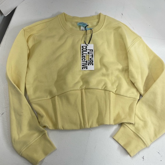 Future Collective Women's crop Yellow Sweatshirt - Picture 1 of 2